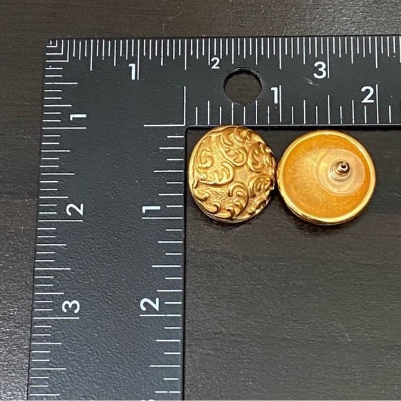 Vintage MONET Signed Gold-tone Ornate Concave Button Earrings - Picture 9 of 15